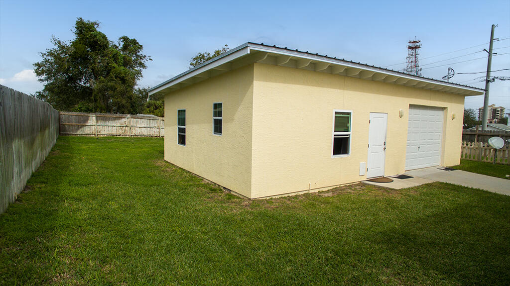 222 Rosa L. Jones, Cocoa, Florida, 32922, United States, 3 Bedrooms Bedrooms, ,4 BathroomsBathrooms,Residential,For Sale,222 Rosa L. Jones,1619279