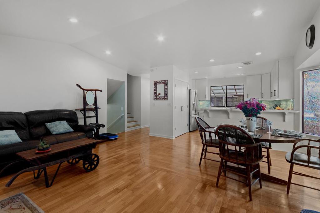 Royal Oaks, California, 95076, United States, 4 Bedrooms Bedrooms, ,3 BathroomsBathrooms,Residential,For Sale,1810635