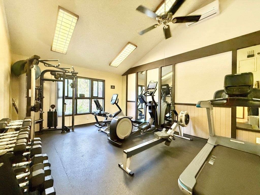 Long Beach, California, 90815, United States, 1 Bedroom Bedrooms, ,1 BathroomBathrooms,Residential,For Sale,1864208