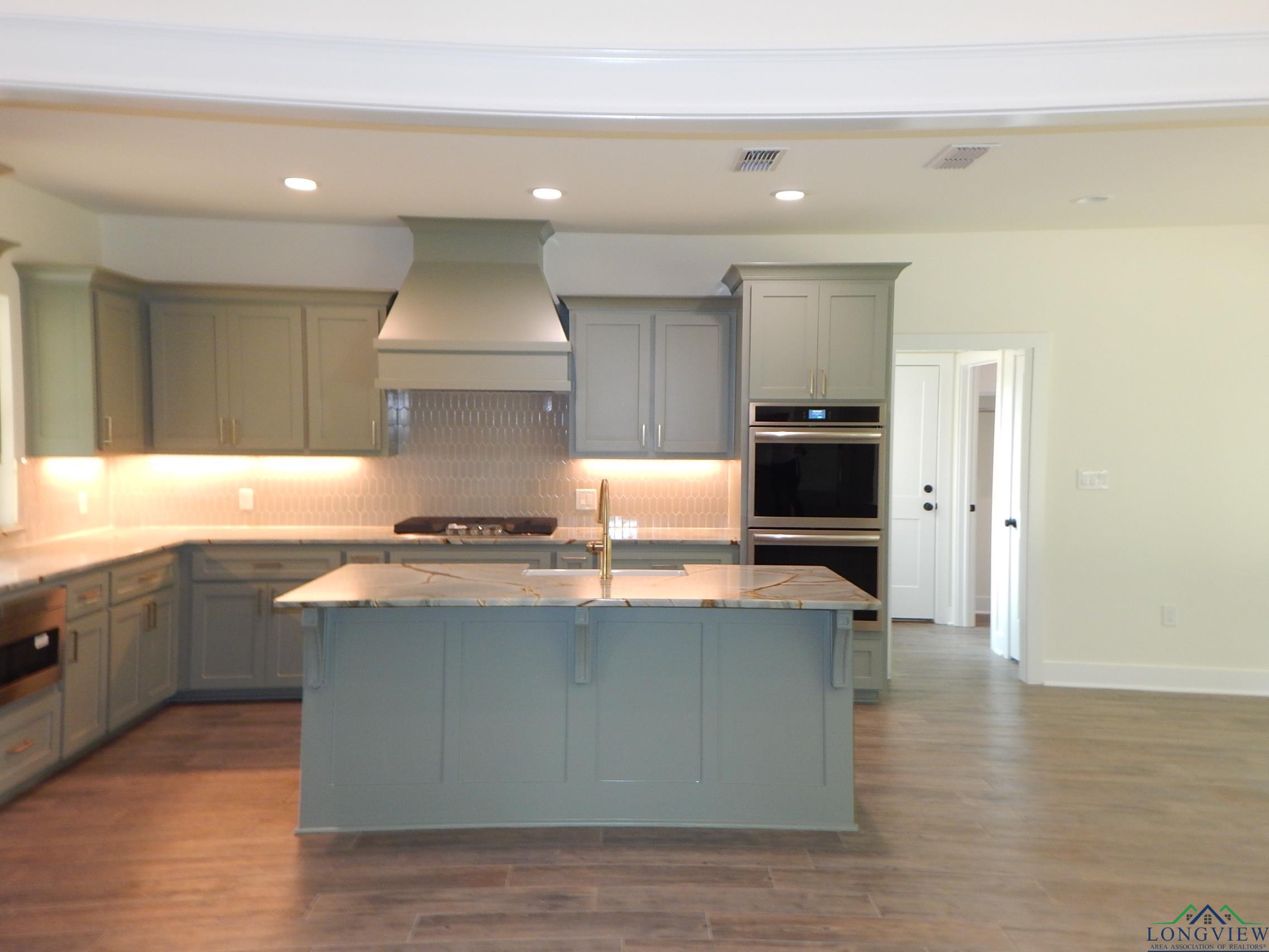 Gilmer, Texas, 75645, United States, 5 Bedrooms Bedrooms, ,3 BathroomsBathrooms,Residential,For Sale,1758754