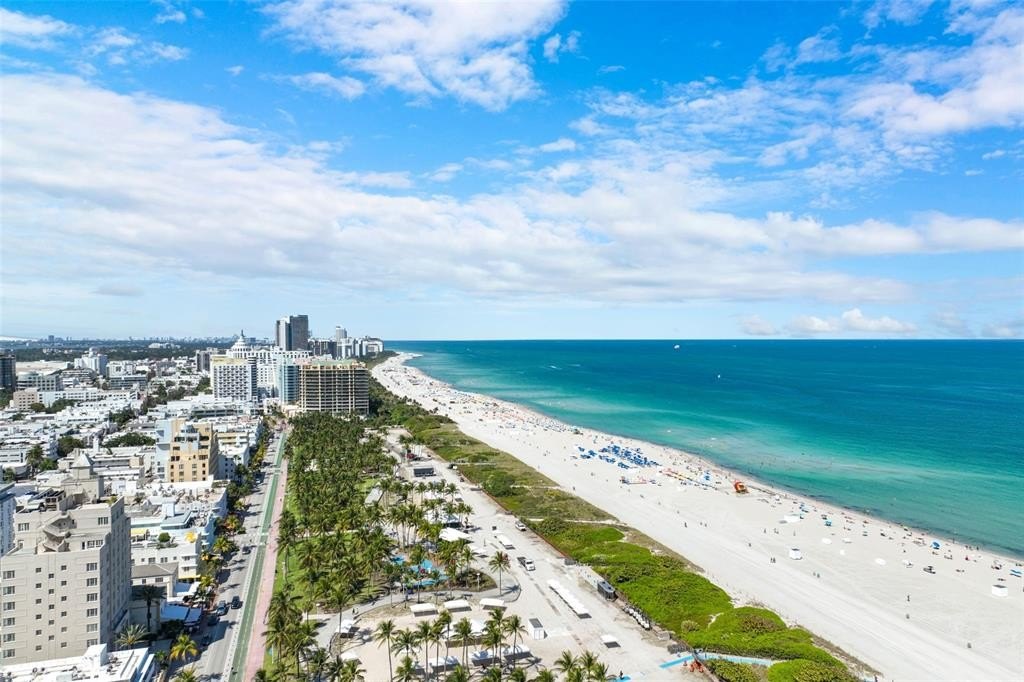 Miami Beach, Florida, 33139, United States, 2 Bedrooms Bedrooms, ,2 BathroomsBathrooms,Residential,For Sale,1923185