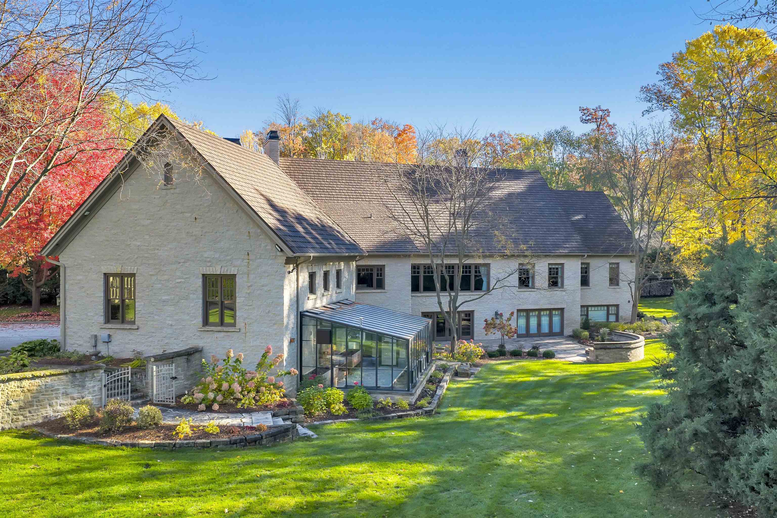 HOBART, Wisconsin, 54155, United States, 4 Bedrooms Bedrooms, ,7 BathroomsBathrooms,Residential,For Sale,1991559