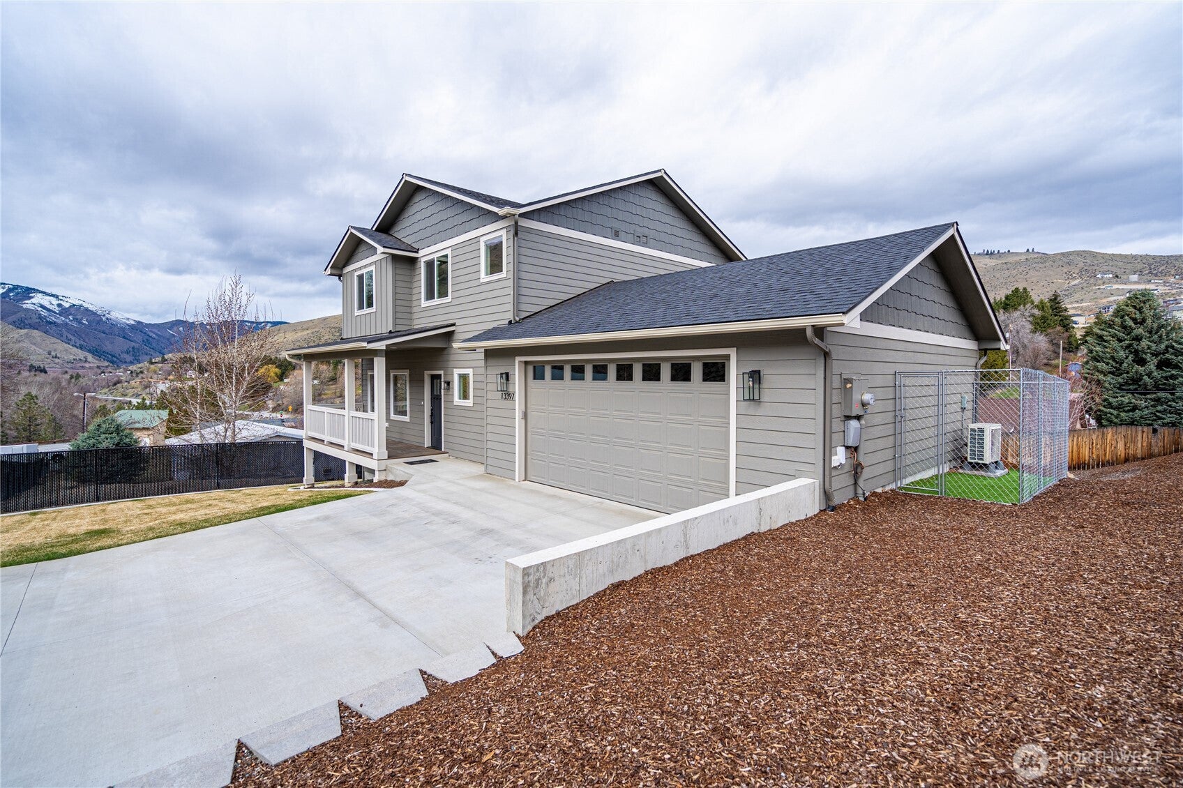 Entiat, Washington, 98822, United States, 3 Bedrooms Bedrooms, ,2 BathroomsBathrooms,Residential,For Sale,1754478