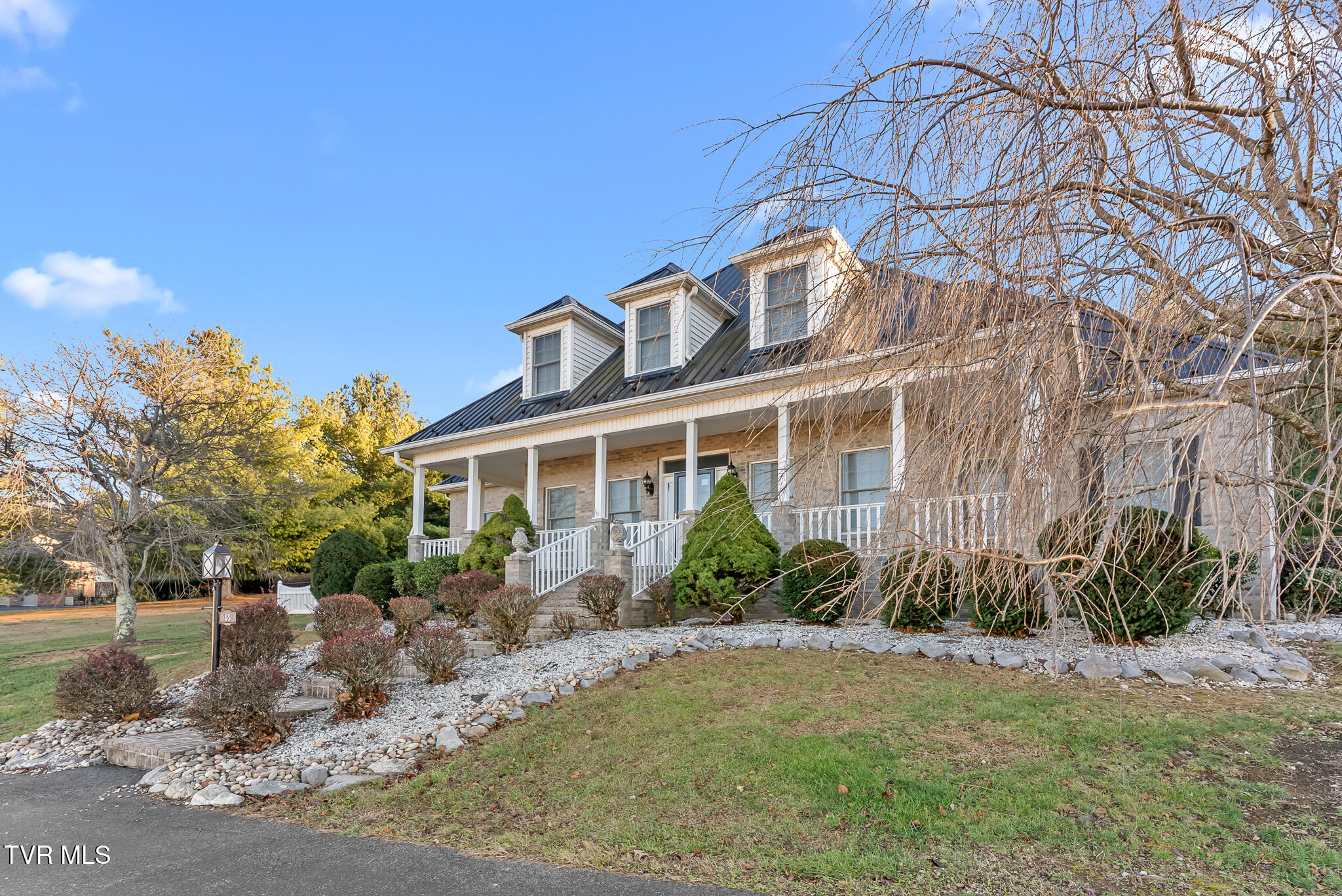 Wytheville, Virginia, 24382, United States, 4 Bedrooms Bedrooms, ,3 BathroomsBathrooms,Residential,For Sale,2005491