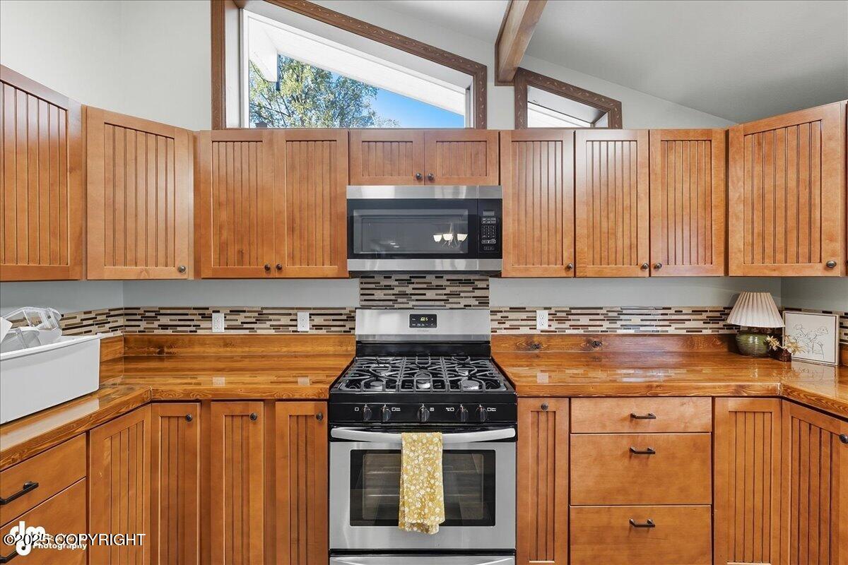 Soldotna, Alaska, 99669, United States, 4 Bedrooms Bedrooms, ,3 BathroomsBathrooms,Residential,For Sale,1982320