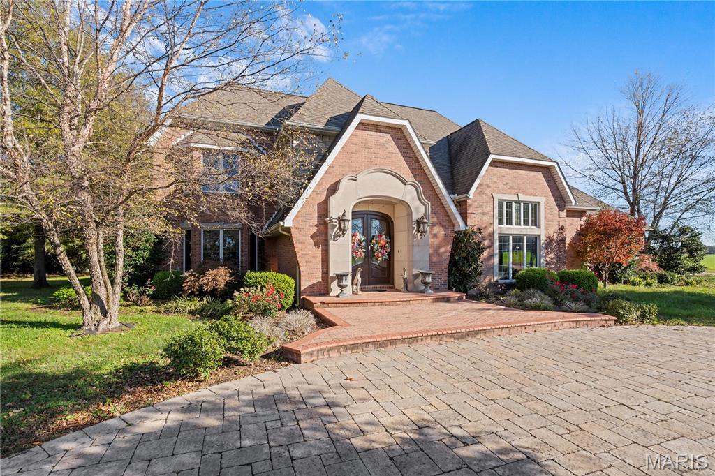 Charleston, Missouri, 63834, United States, 5 Bedrooms Bedrooms, ,4 BathroomsBathrooms,Residential,For Sale,1938215