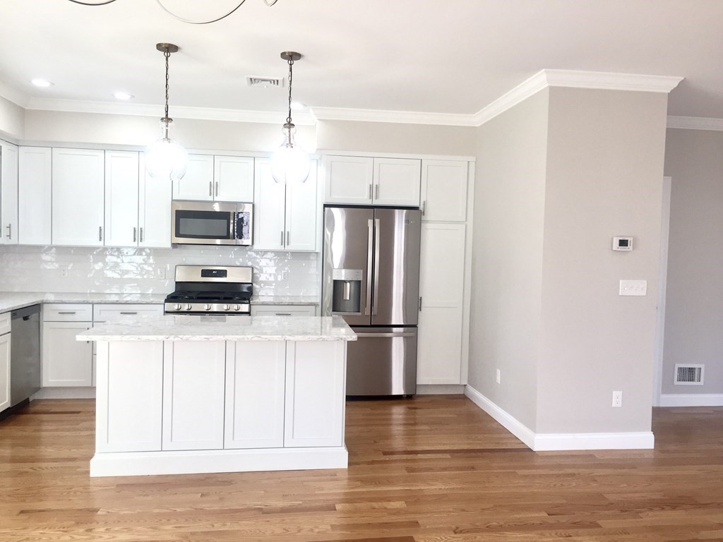 Revere, Massachusetts, 02151, United States, 4 Bedrooms Bedrooms, ,4 BathroomsBathrooms,Residential,For Sale,1928328