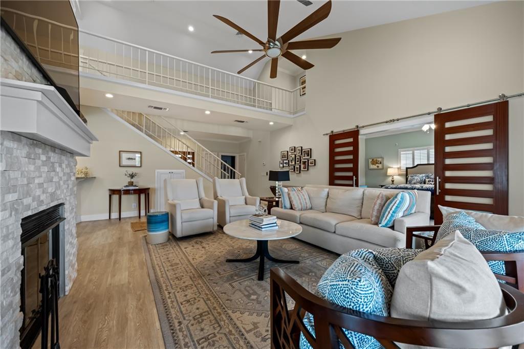 Rockport, Texas, 78382, United States, 3 Bedrooms Bedrooms, ,4 BathroomsBathrooms,Residential,For Sale,1892690