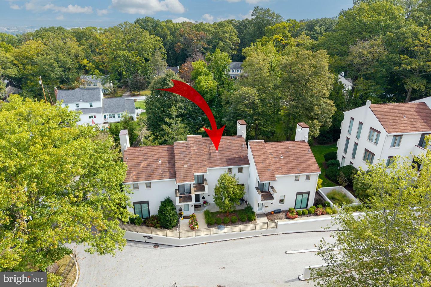 DEVON, Pennsylvania, 19333, United States, 2 Bedrooms Bedrooms, ,3 BathroomsBathrooms,Residential,For Sale,1980248