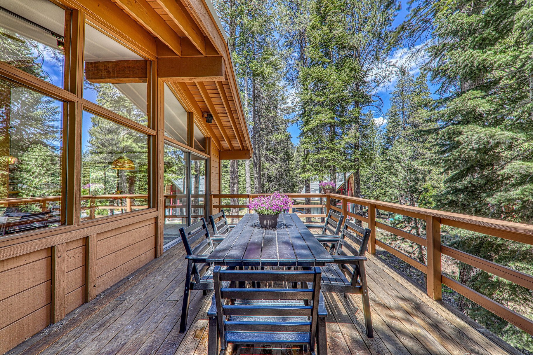  The Tahoe Cabin You’ve Been Waiting For - 物件實景
