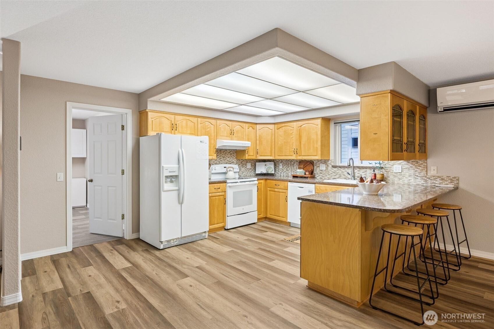 SHELTON, Washington, 98584, United States, 3 Bedrooms Bedrooms, ,2 BathroomsBathrooms,Residential,For Sale,2003420