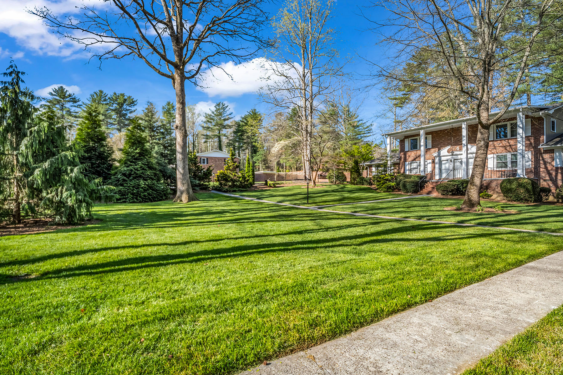  FLAT ROCK - 物件實景