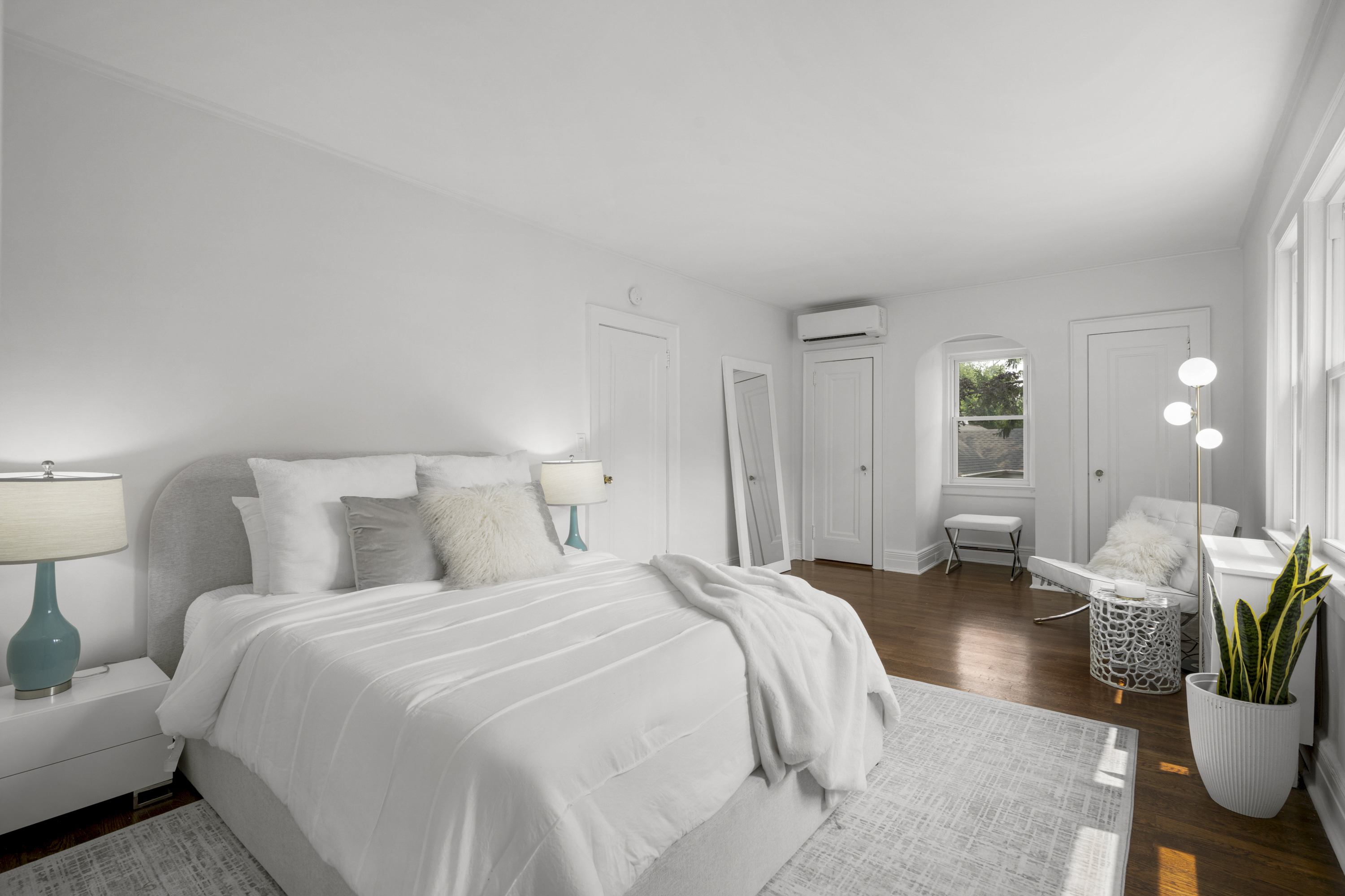  Charming English Cottage Brick Colonial in Scarsdale - 物件實景