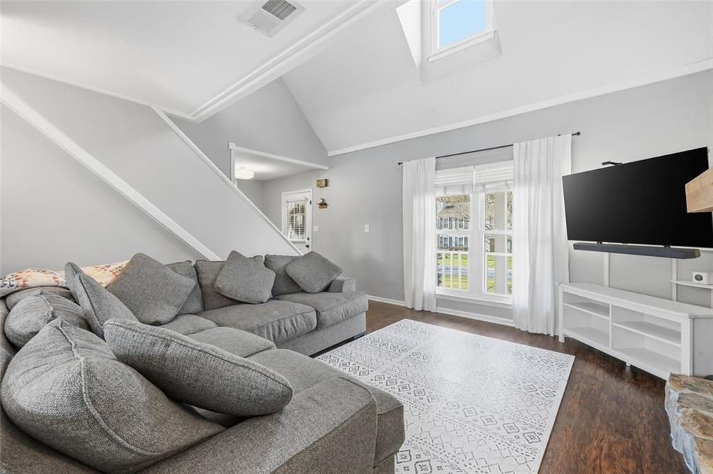 Roswell, Georgia, 30076, United States, 3 Bedrooms Bedrooms, ,2 BathroomsBathrooms,Residential,For Sale,2002041