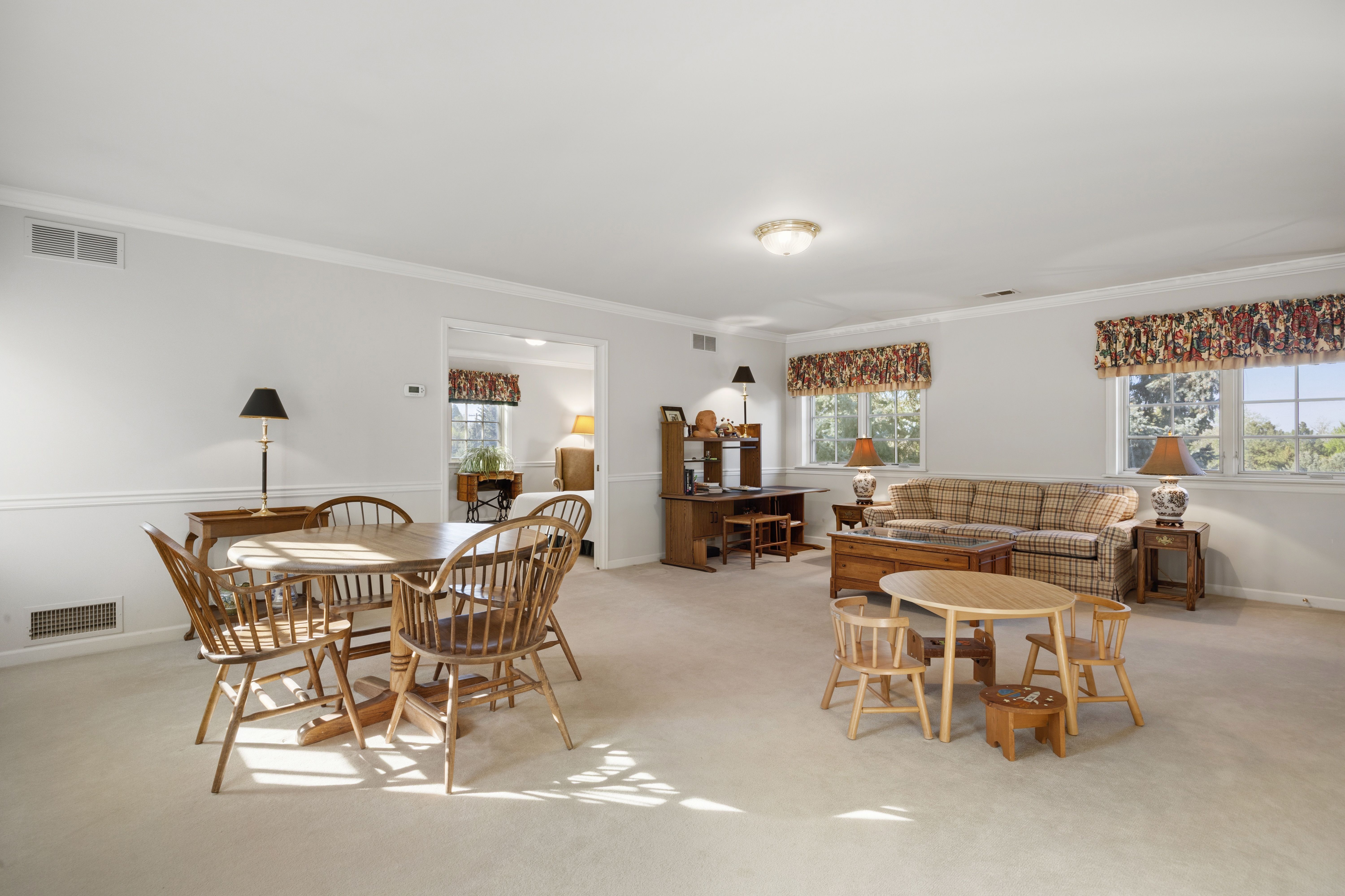  Exceptional Pennsylvania-Inspired Red Brick Colonial Revival - 物件實景