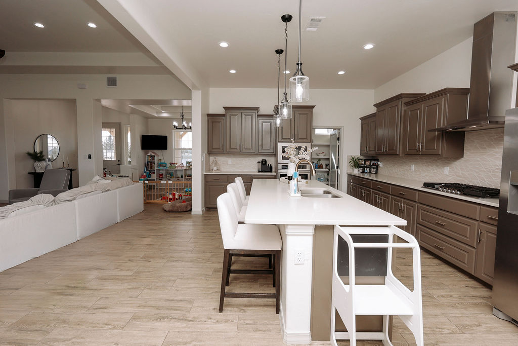 Carlsbad, New Mexico, 88220, United States, 4 Bedrooms Bedrooms, ,3 BathroomsBathrooms,Residential,For Sale,2012114