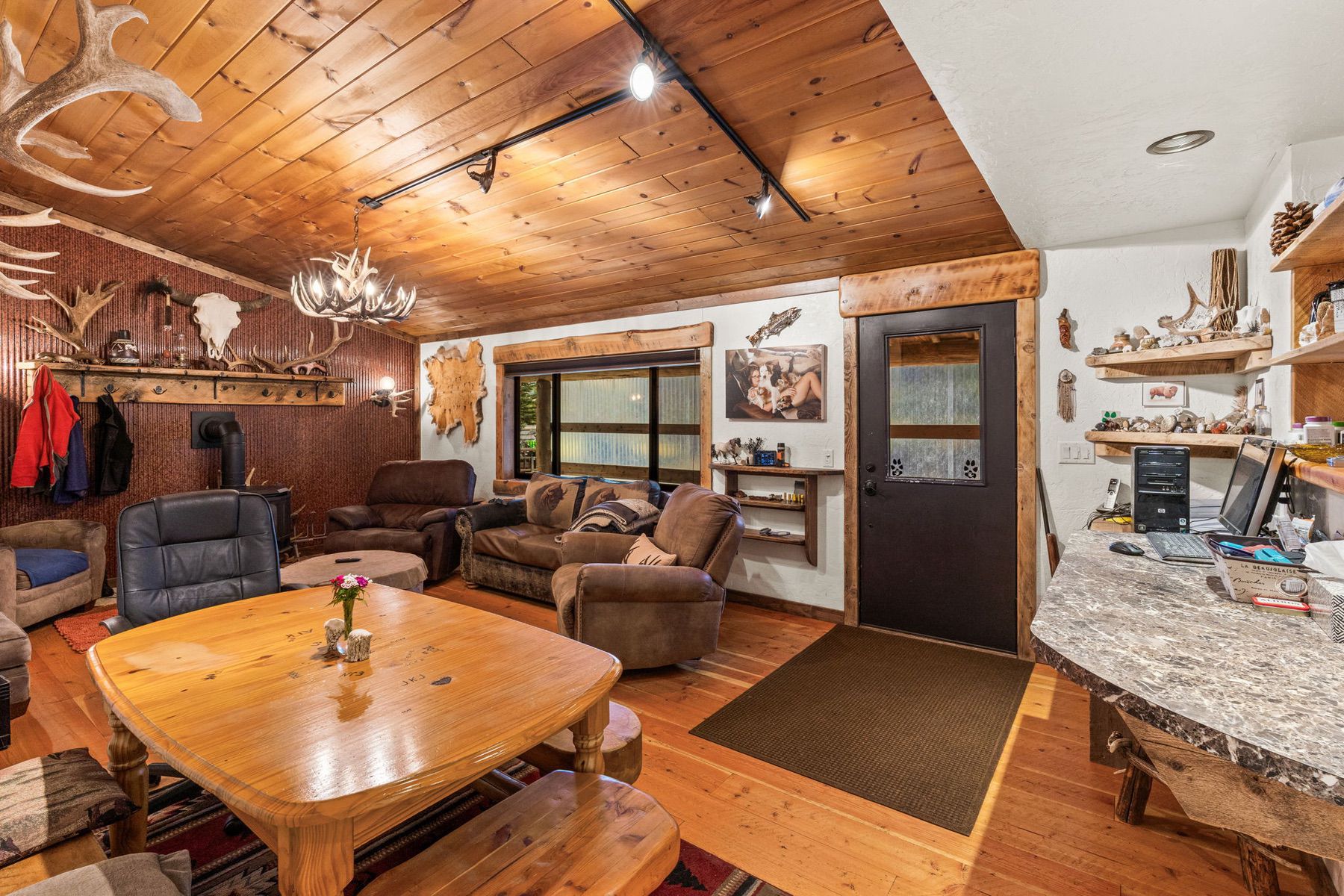  708 US Highway 212 W - 物件實景