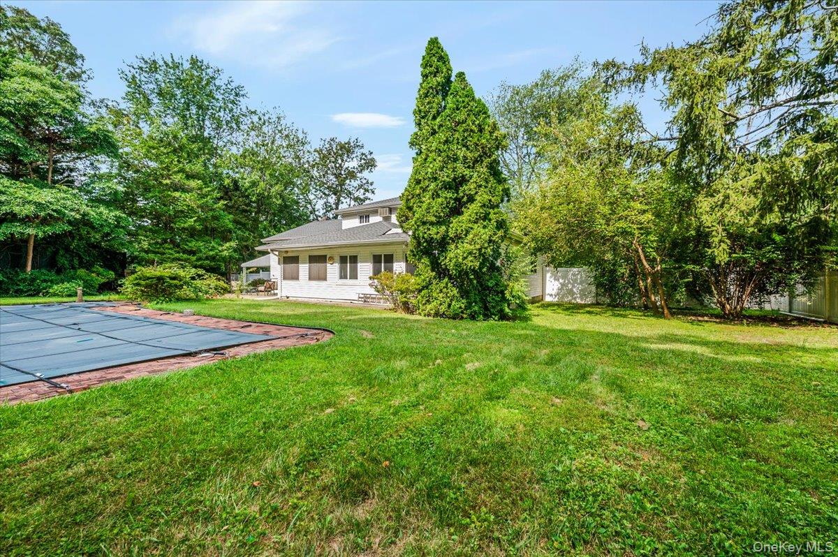 Dix Hills, New York, 11746, United States, 5 Bedrooms Bedrooms, ,3 BathroomsBathrooms,Residential,For Sale,1941018