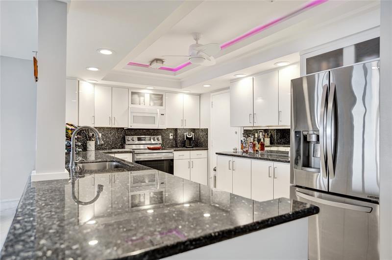 Hillsboro Beach, Florida, 33062, United States, 2 Bedrooms Bedrooms, ,2 BathroomsBathrooms,Residential,For Sale,1991245