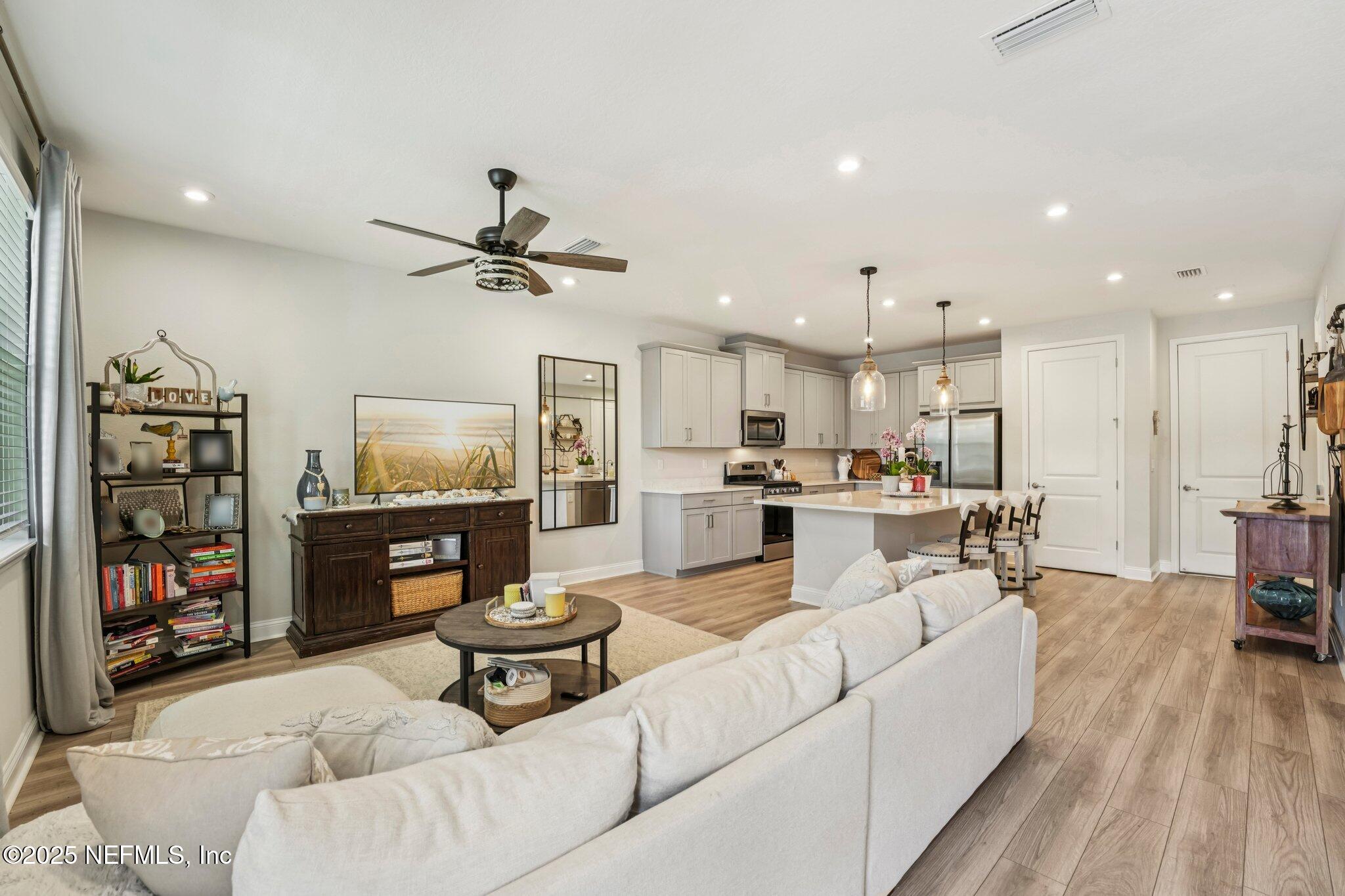 Jacksonville, Florida, 32224, United States, 3 Bedrooms Bedrooms, ,3 BathroomsBathrooms,Residential,For Sale,1917775