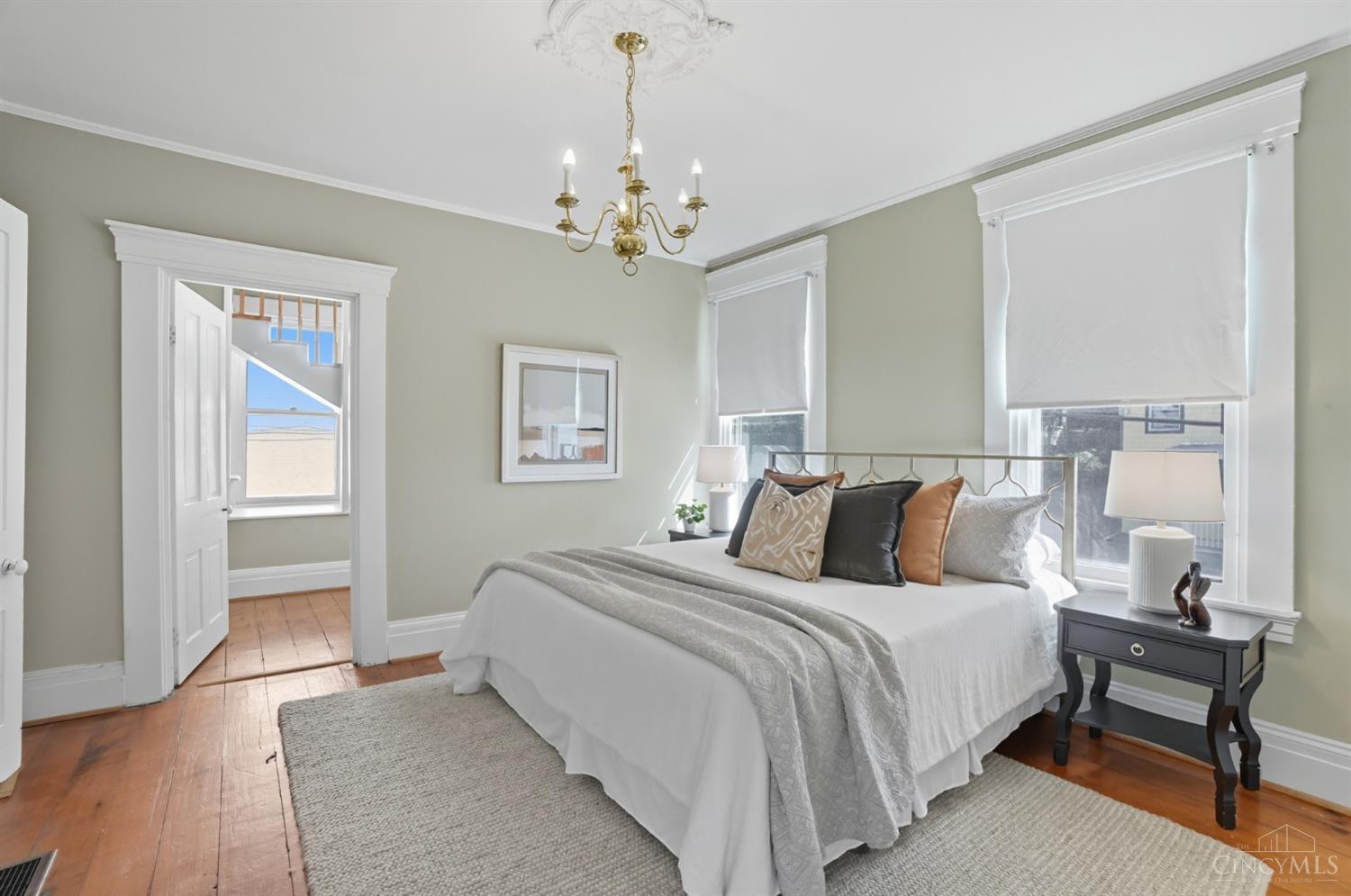 Cincinnati, Ohio, 45226, United States, ,Residential,For Sale,1996186