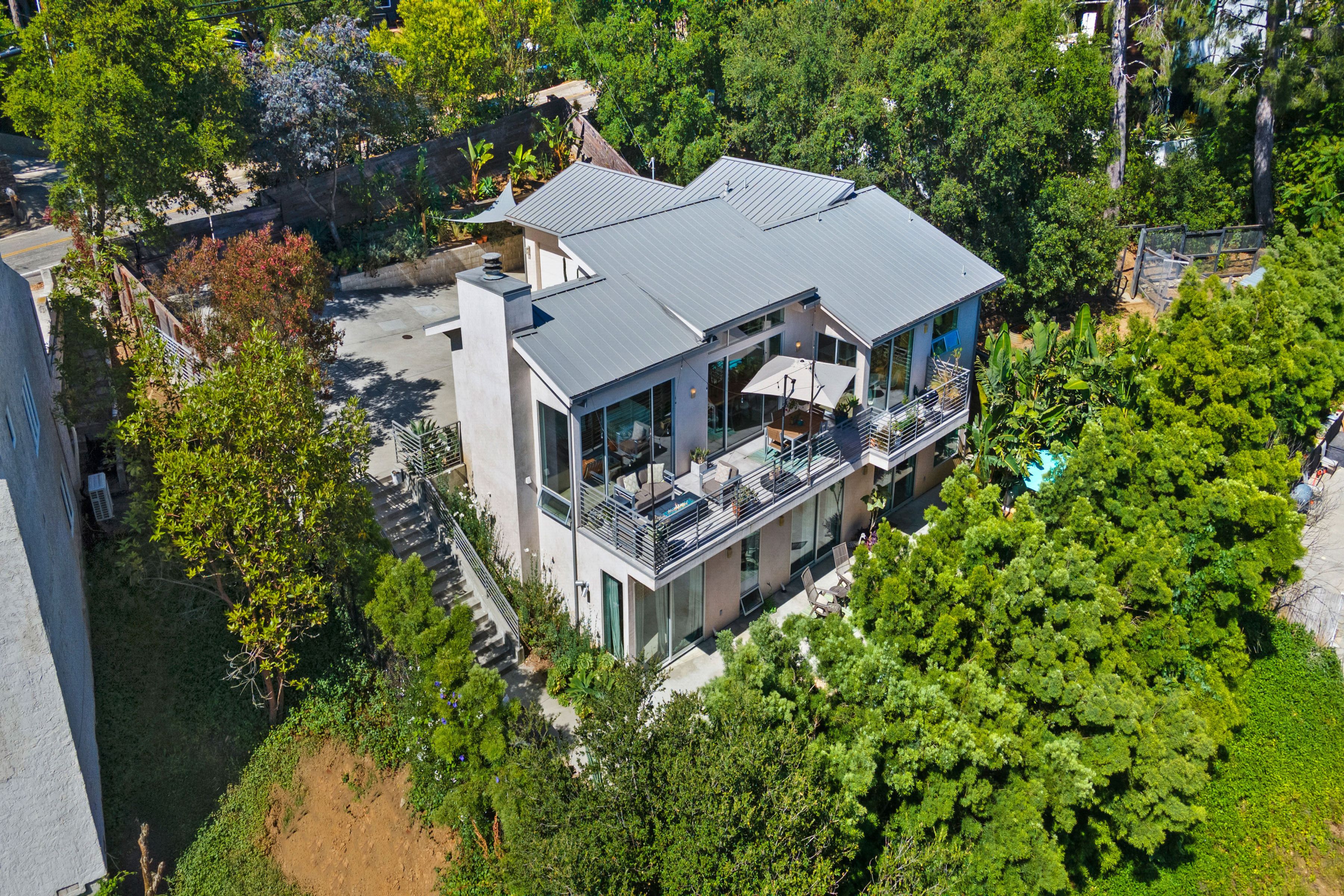  2028   Corral Canyon Road - 物件實景