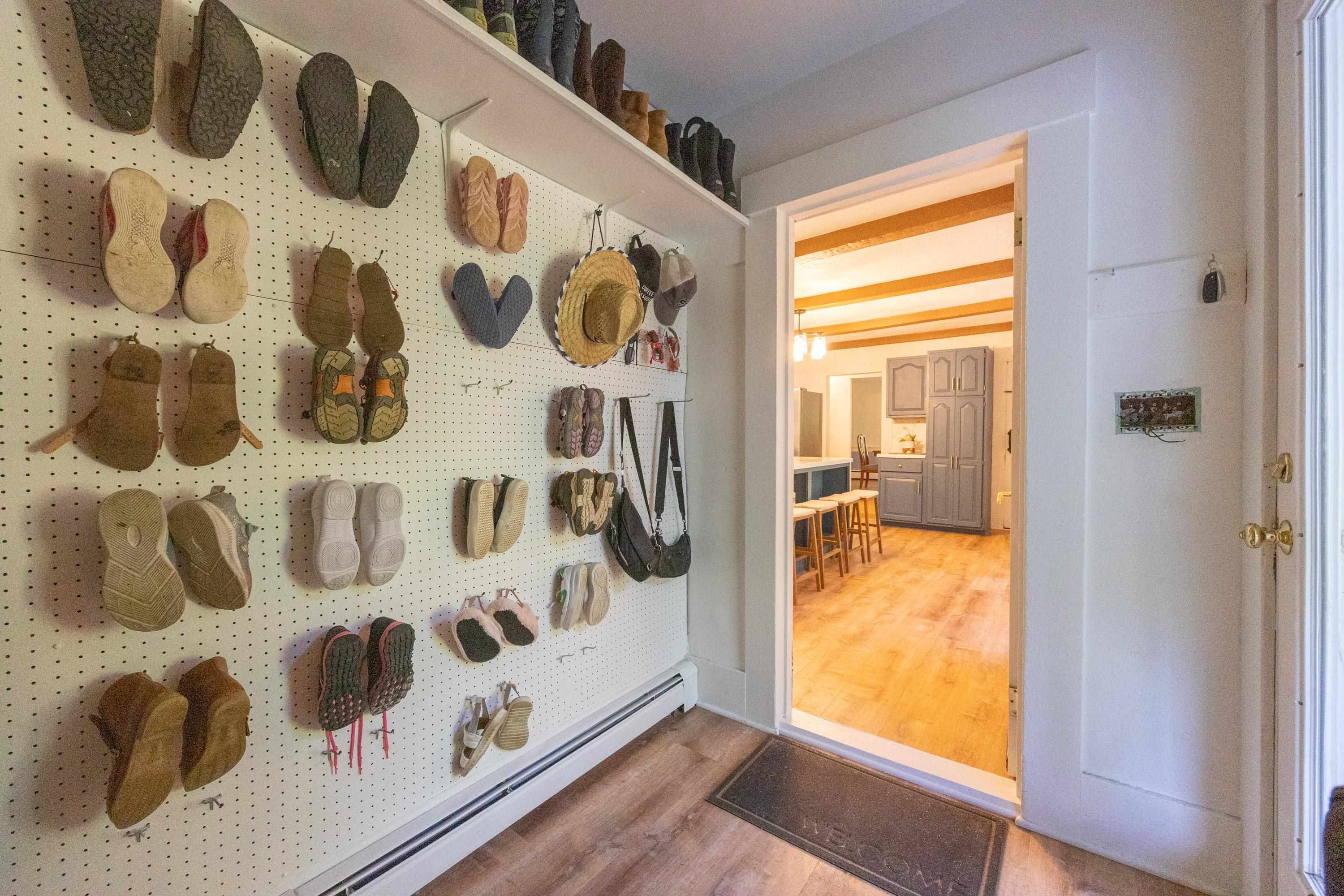Pembroke, New Hampshire, 03275, United States, 4 Bedrooms Bedrooms, ,3 BathroomsBathrooms,Residential,For Sale,1925461