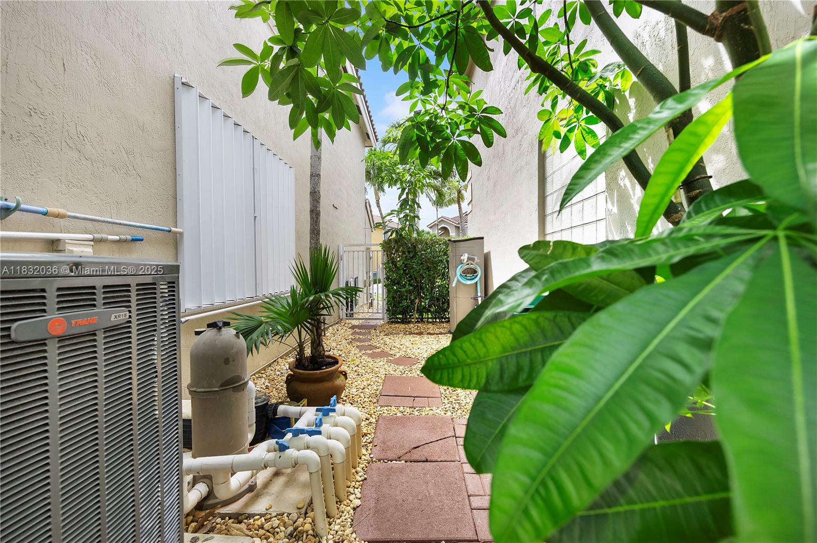 Miami, Florida, 33186, United States, 4 Bedrooms Bedrooms, ,3 BathroomsBathrooms,Residential,For Sale,1882398