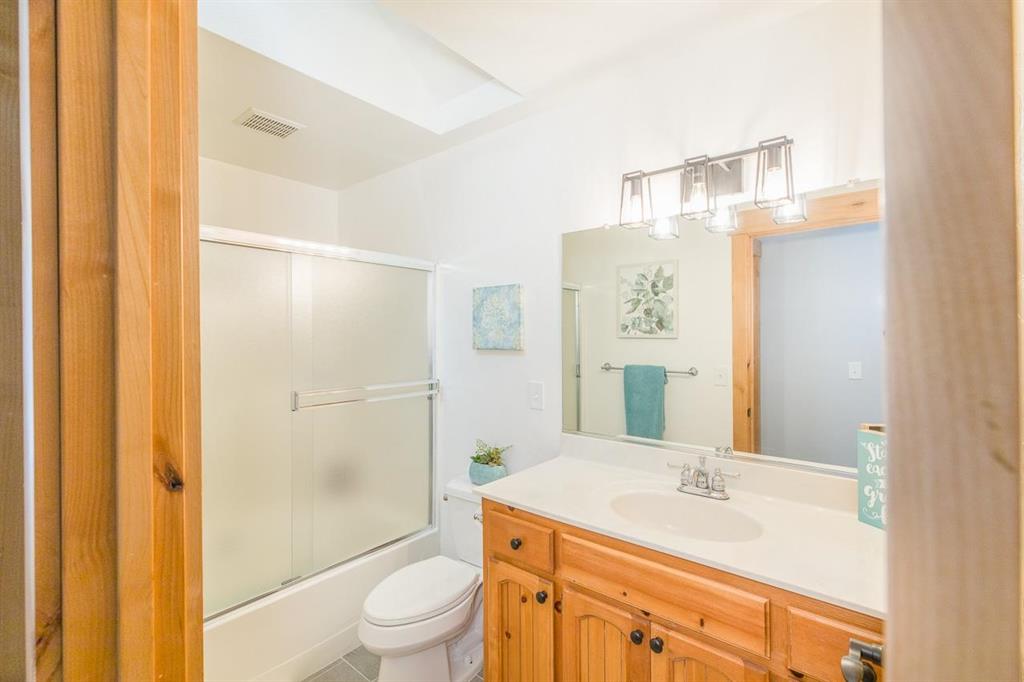 Lake Almanor Country Club, California, 96137, United States, 3 Bedrooms Bedrooms, ,2 BathroomsBathrooms,Residential,For Sale,1961541