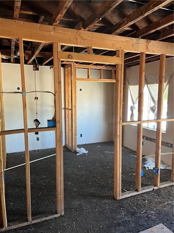 Los Angeles, California, 90063, United States, 4 Bedrooms Bedrooms, ,Residential,For Sale,1978961