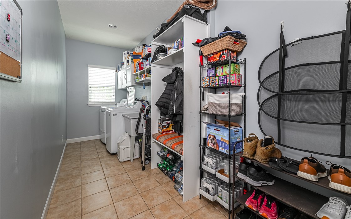 Adams Twp, Pennsylvania, 16046, United States, 4 Bedrooms Bedrooms, ,4 BathroomsBathrooms,Residential,For Sale,1827880