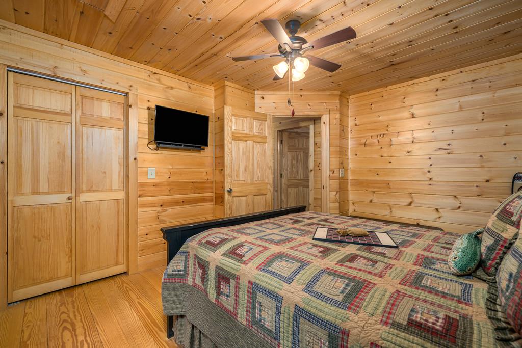 Ellijay, Georgia, 30540, United States, 3 Bedrooms Bedrooms, ,2 BathroomsBathrooms,Residential,For Sale,1972067