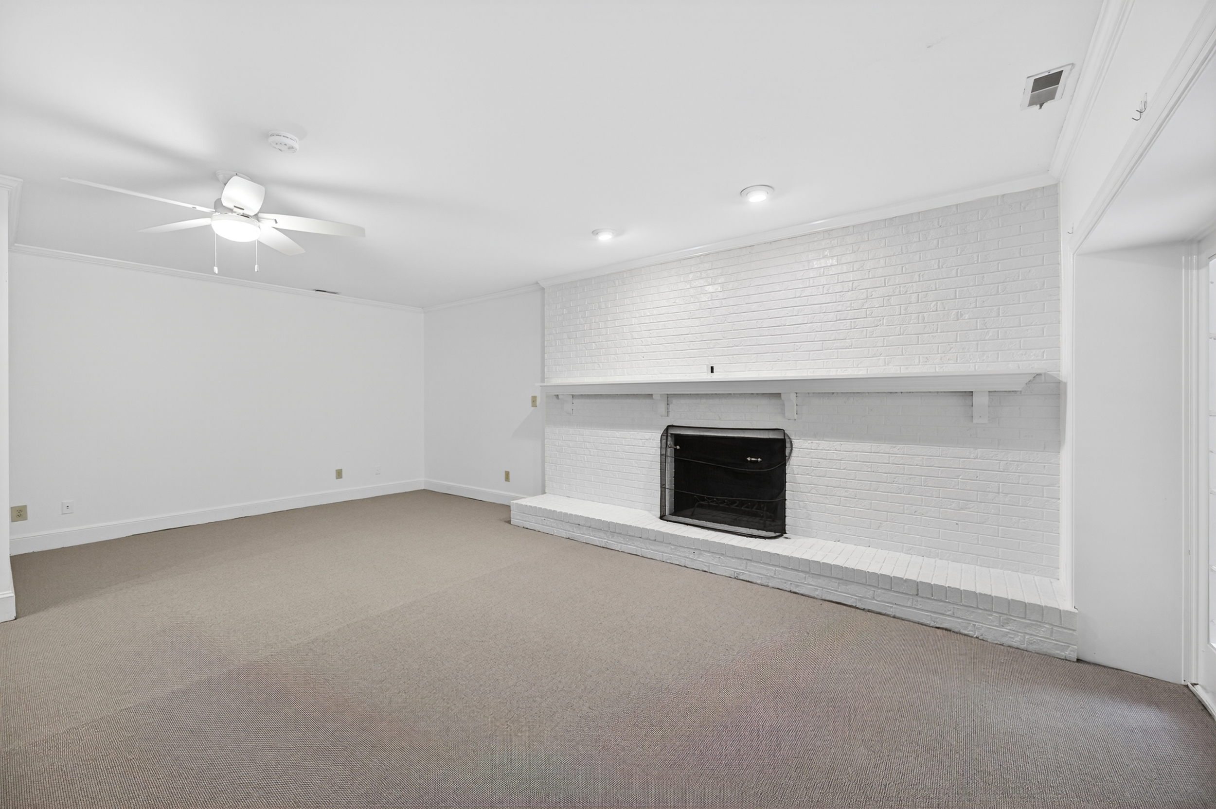  1901 Aurora Drive, Raleigh, NC, 27615 - 物件實景