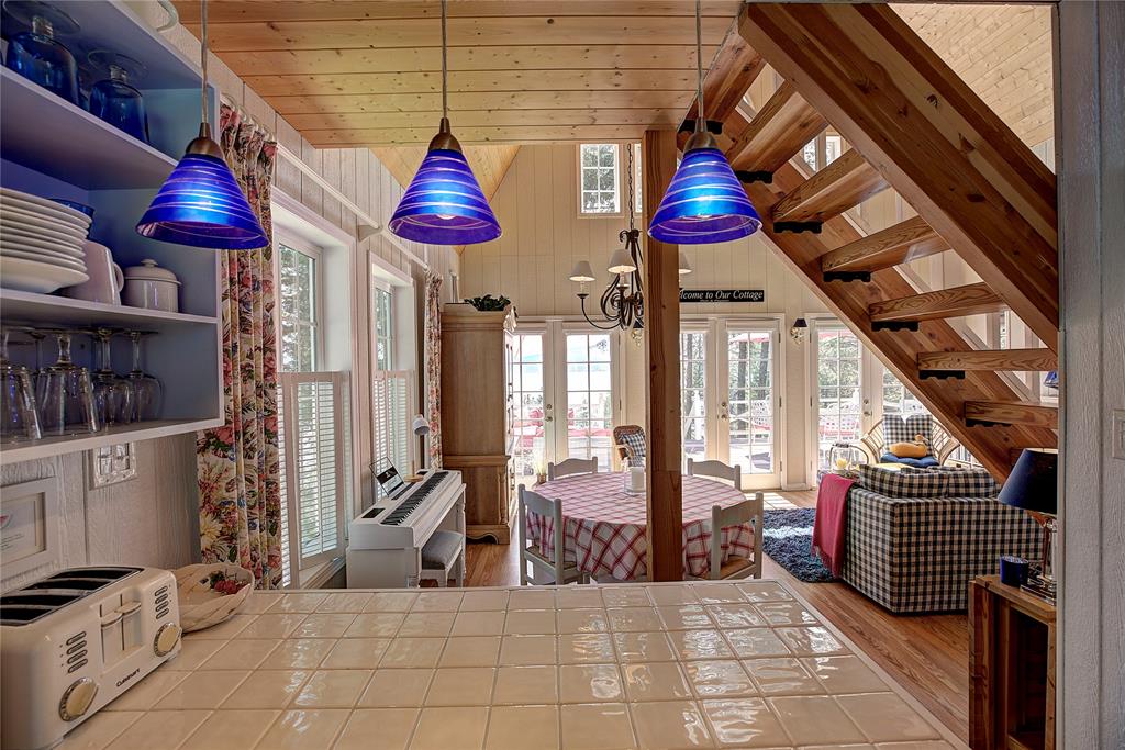 Polson, Montana, 59860, United States, 2 Bedrooms Bedrooms, ,1 BathroomBathrooms,Residential,For Sale,1870410