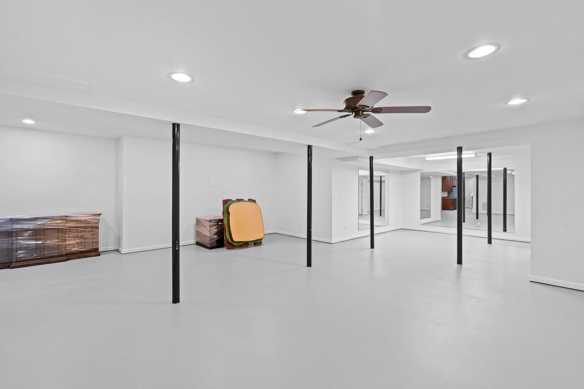 Brentwood, Tennessee, 37027, United States, 4 Bedrooms Bedrooms, ,6 BathroomsBathrooms,Residential,For Sale,1987820