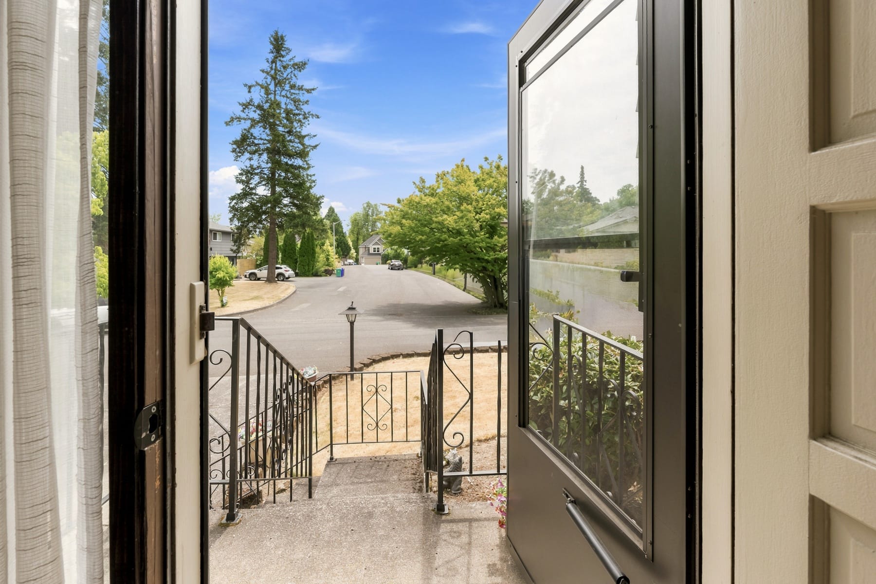  3343 SE DESWELL ST Milwaukie, OR 97267 - 物件實景