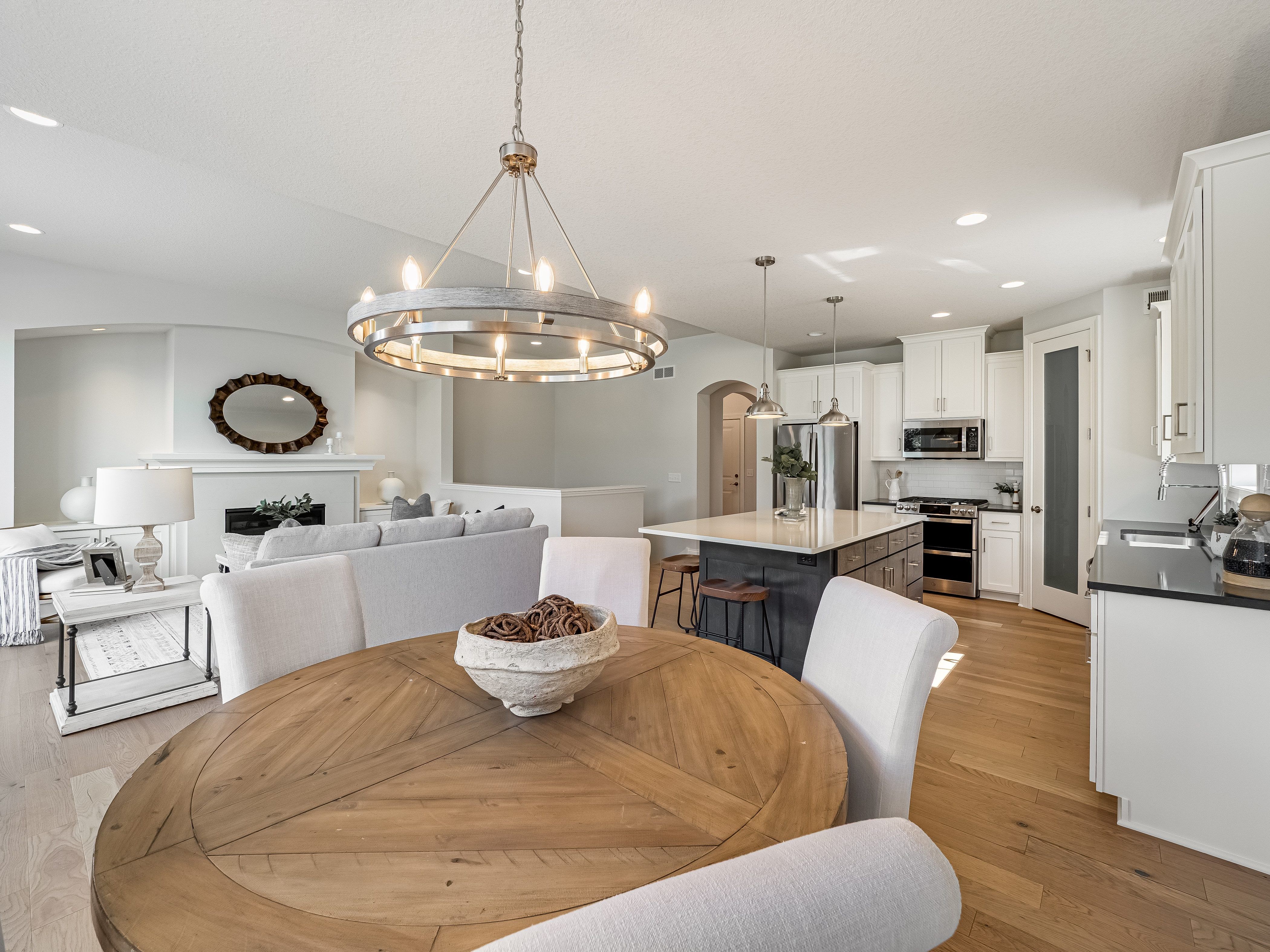  Turnkey Living in Chaska Premier Harvest Community - 物件實景