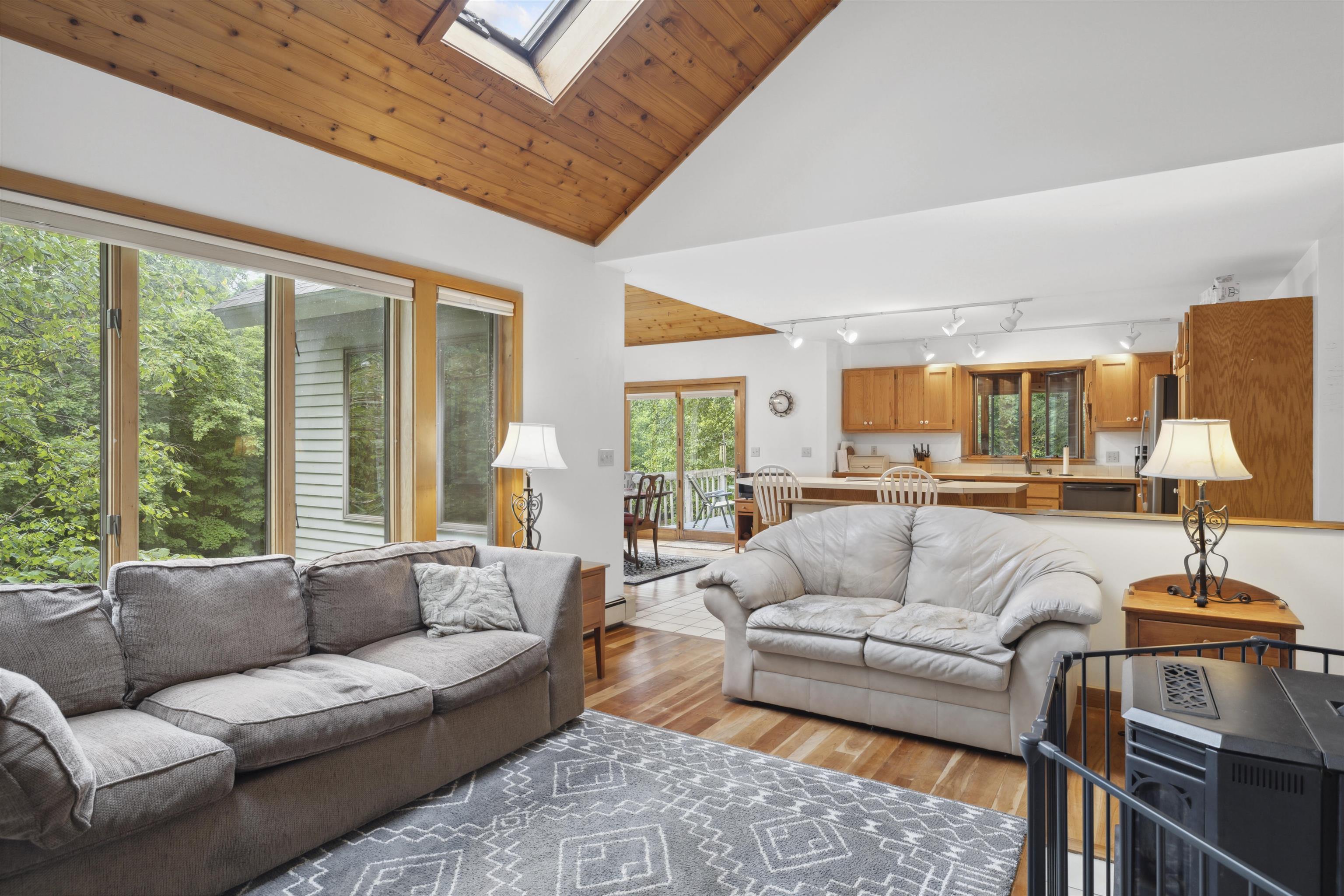 263 old post RD, Newbury, New Hampshire, 03255, United States, 3 Bedrooms Bedrooms, ,2 BathroomsBathrooms,Residential,For Sale,263 old post RD,1627941