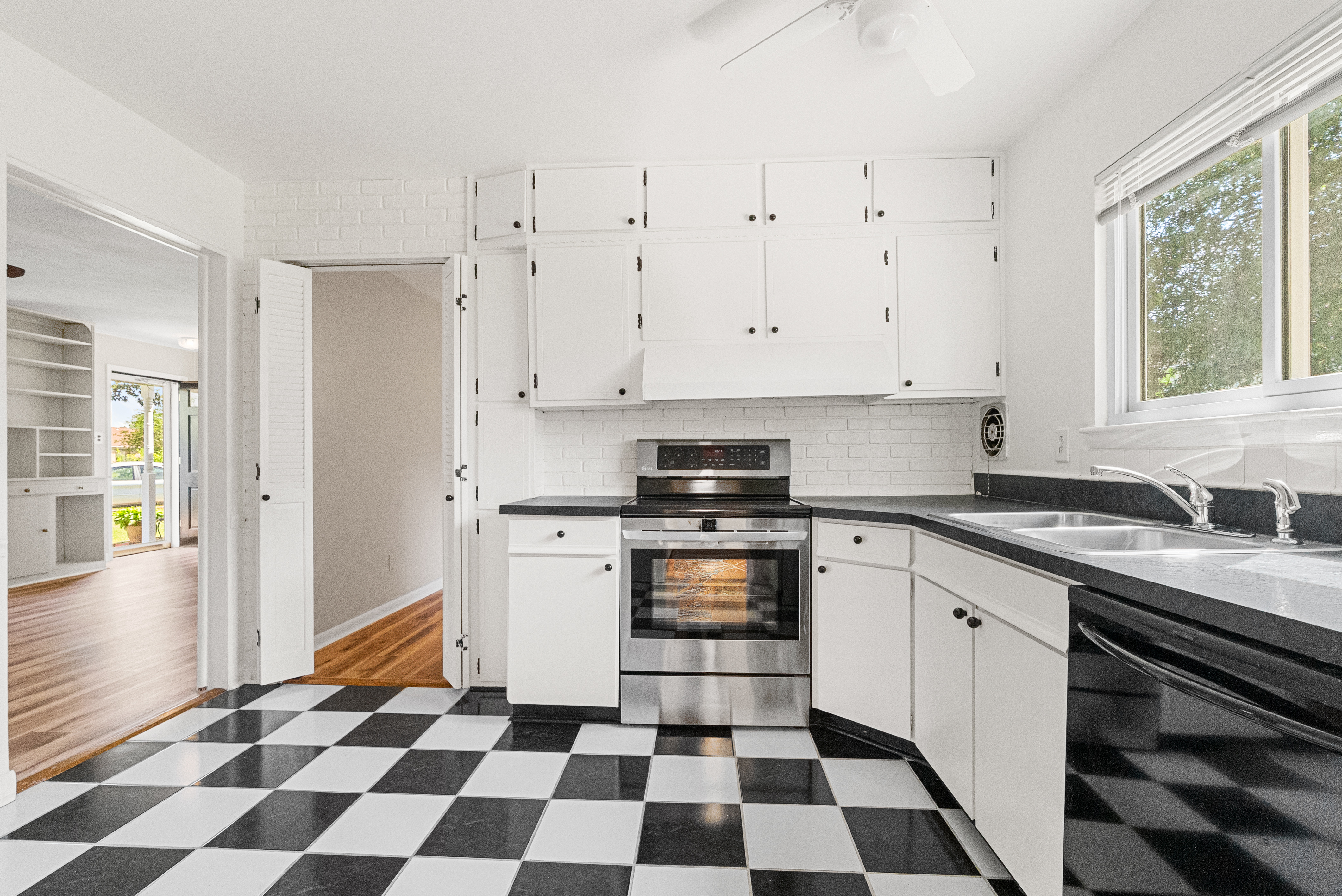  472 Carnegie Road, Virginia Beach, VA, 23452 - 物件實景