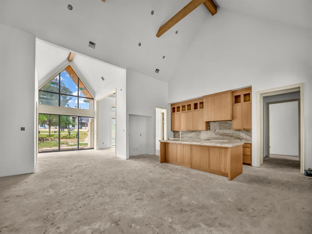 Weatherford, Texas, 76087, United States, 5 Bedrooms Bedrooms, ,6 BathroomsBathrooms,Residential,For Sale,2014526