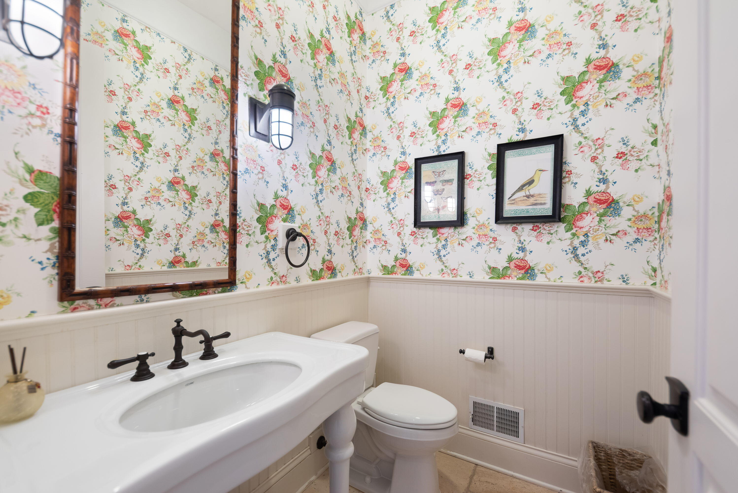 New Buffalo, Michigan, 49117, United States, 6 Bedrooms Bedrooms, ,5 BathroomsBathrooms,Residential,For Sale,1989502