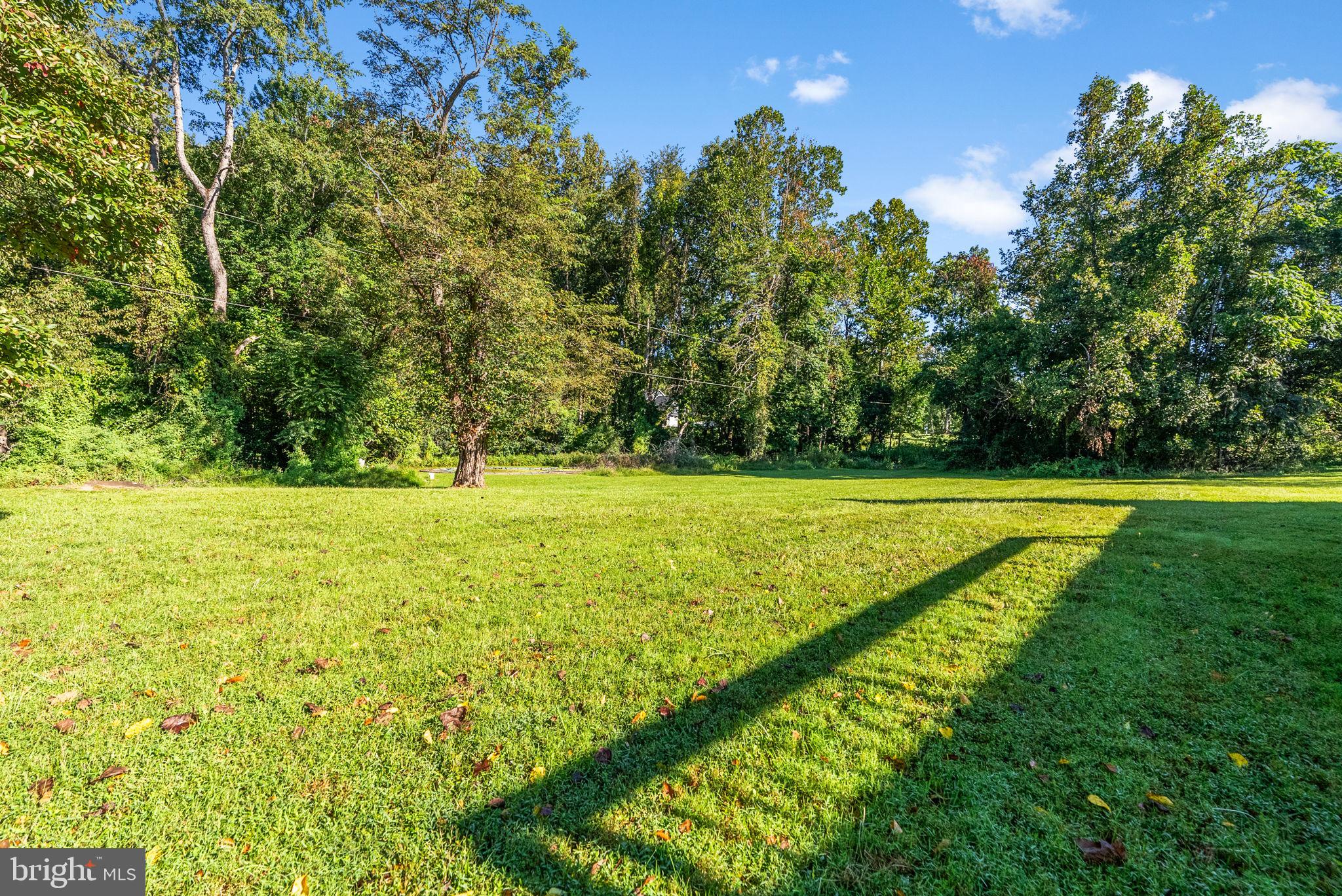 Hume, Virginia, 22639, United States, 7 Bedrooms Bedrooms, ,3 BathroomsBathrooms,Residential,For Sale,1943038