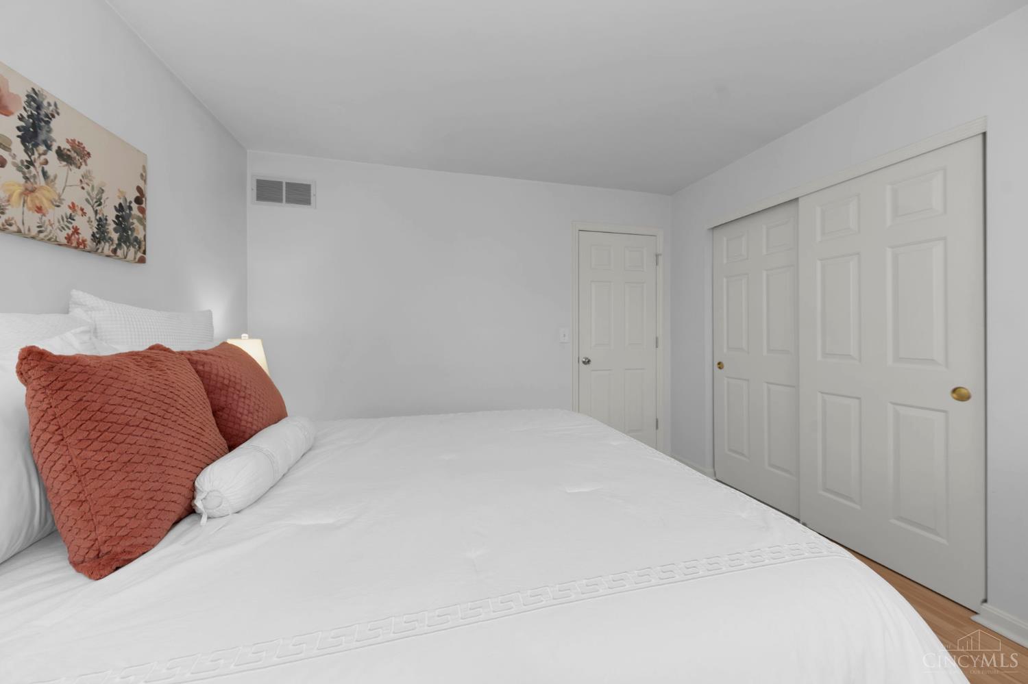 Loveland, Ohio, 45140, United States, 4 Bedrooms Bedrooms, ,3 BathroomsBathrooms,Residential,For Sale,1992143