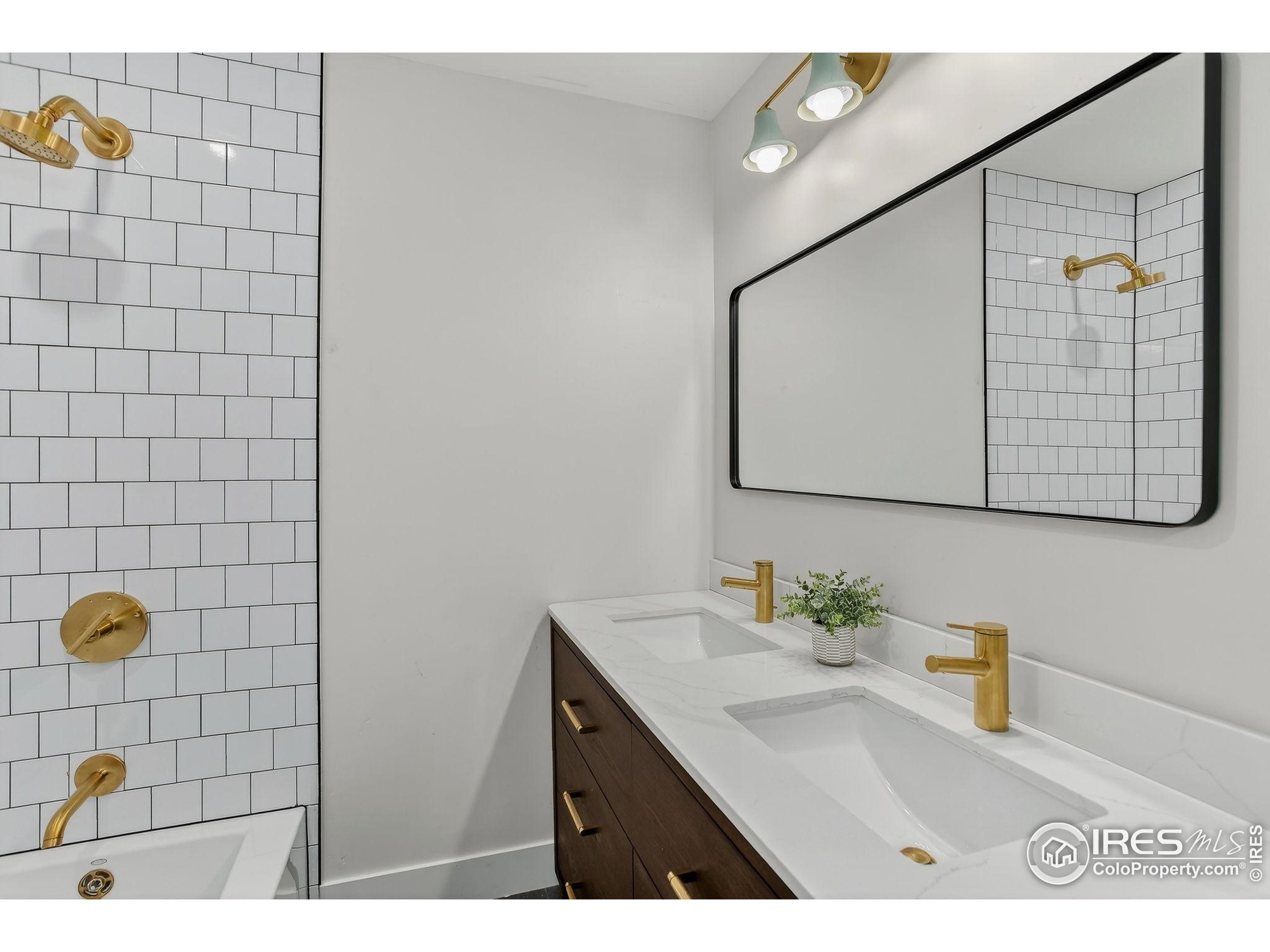 Lafayette, Colorado, 80026, United States, 3 Bedrooms Bedrooms, ,2 BathroomsBathrooms,Residential,For Sale,1988178