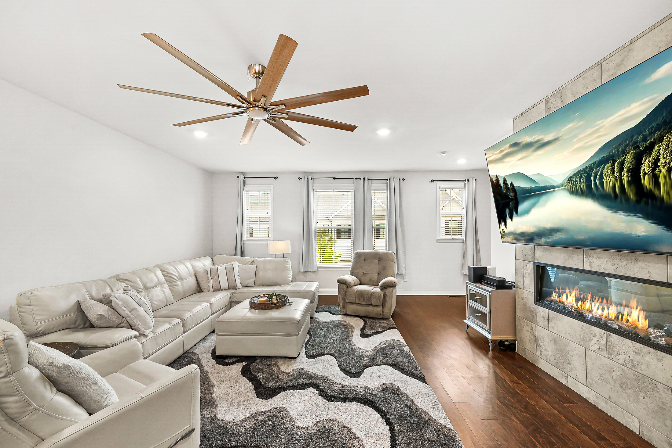  Beautifully Appointed Townhome in Downtown Duluth - 物件實景