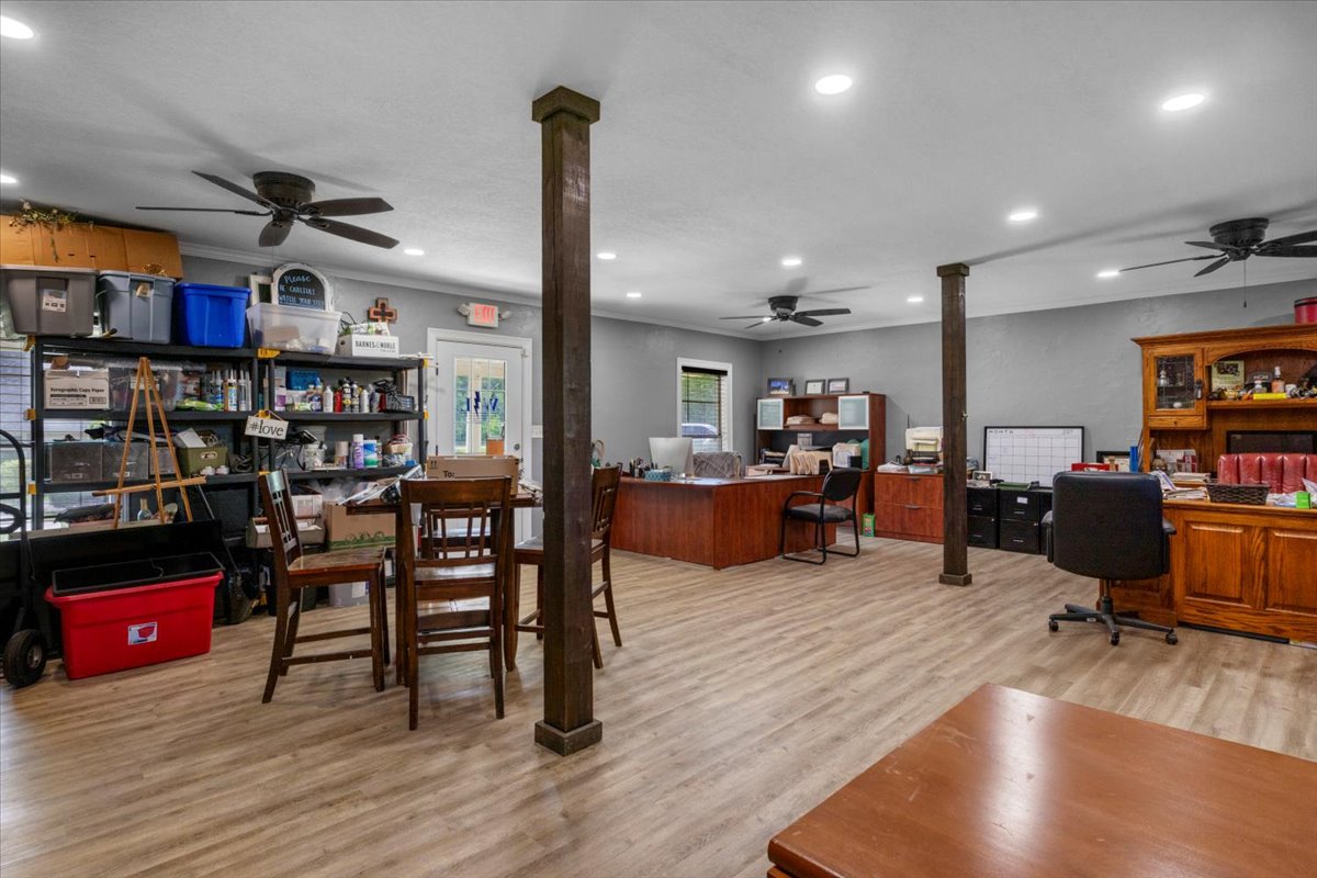 Carthage, Texas, 75633, United States, 5 Bedrooms Bedrooms, ,4 BathroomsBathrooms,Residential,For Sale,1804016