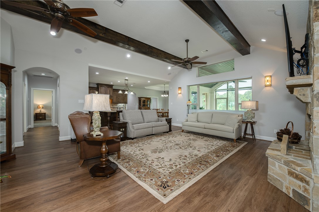 Iola, Texas, 77861, United States, 3 Bedrooms Bedrooms, ,3 BathroomsBathrooms,Residential,For Sale,1896848