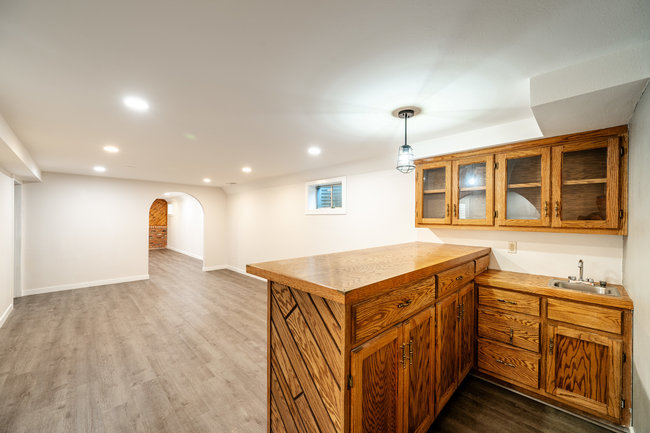 Buffalo, Wyoming, 82834, United States, 5 Bedrooms Bedrooms, ,2 BathroomsBathrooms,Residential,For Sale,1916157