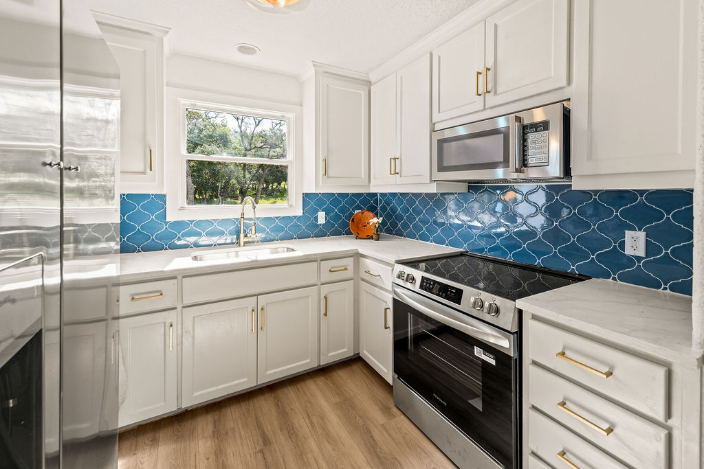 Wimberley, Texas, 78676, United States, 2 Bedrooms Bedrooms, ,2 BathroomsBathrooms,Residential,For Sale,1942649