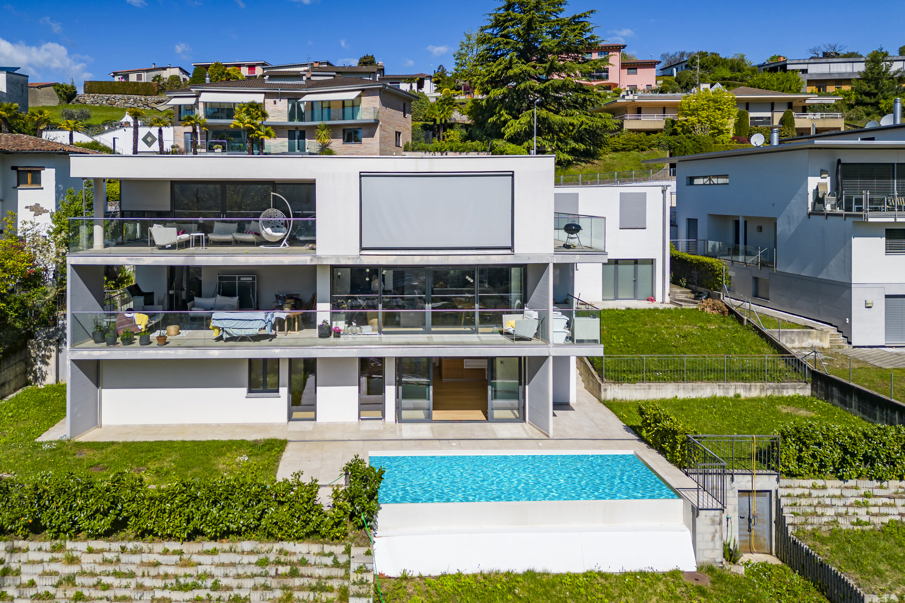 Elegant apartment with large panoramic terrace in exclusive residence - 物件實景